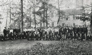 Old photo of students at NGU.