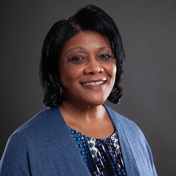 Headshot Faculty Cheryl Collier