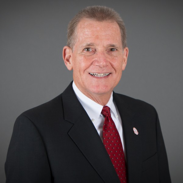 Headshot Faculty Larry Bateman